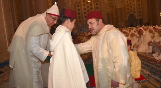 SM le Roi remet le prix Mohammed VI du Saint Coran
